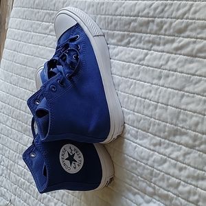 Converse Chuck Taylor Allstar Hightops size 7 blue
